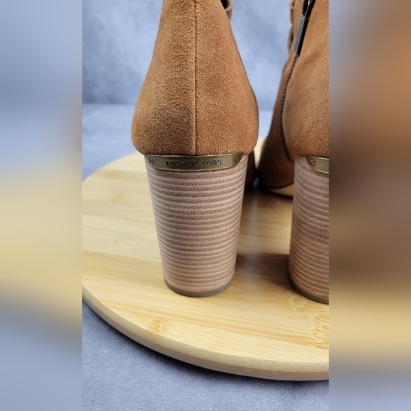 Michael Kors Wesley Genuine Leather Bootie Heels size 10 M - Picture 6 of 11